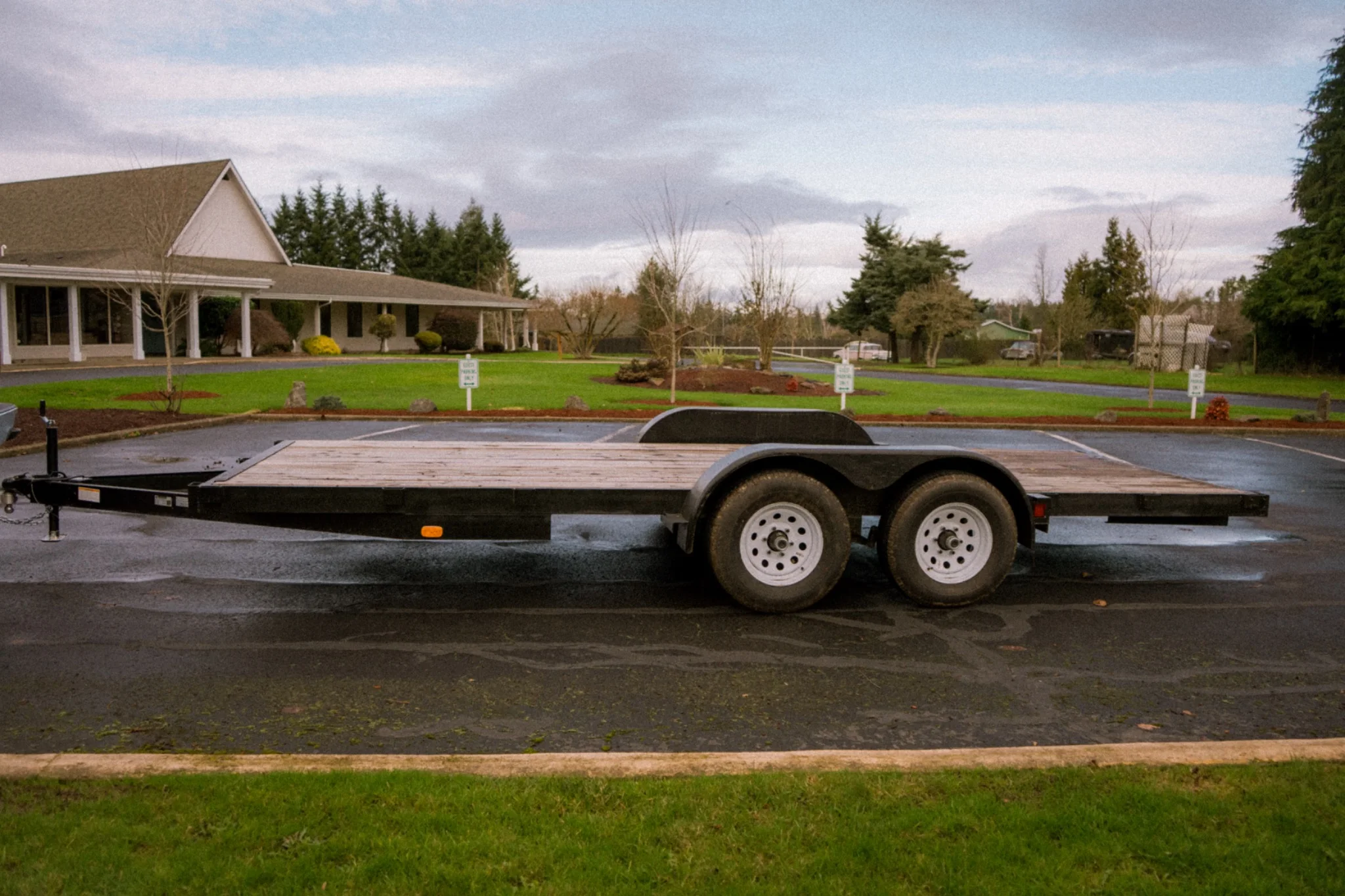 7×18 flatbed trailer — full side profile